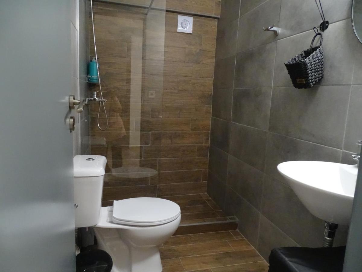 Zeus Bright & New Apartment - 25' Walk To The Acropolis أثينا المظهر الخارجي الصورة