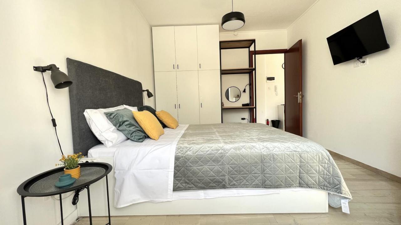 Zeus Bright & New Apartment - 25' Walk To The Acropolis أثينا المظهر الخارجي الصورة