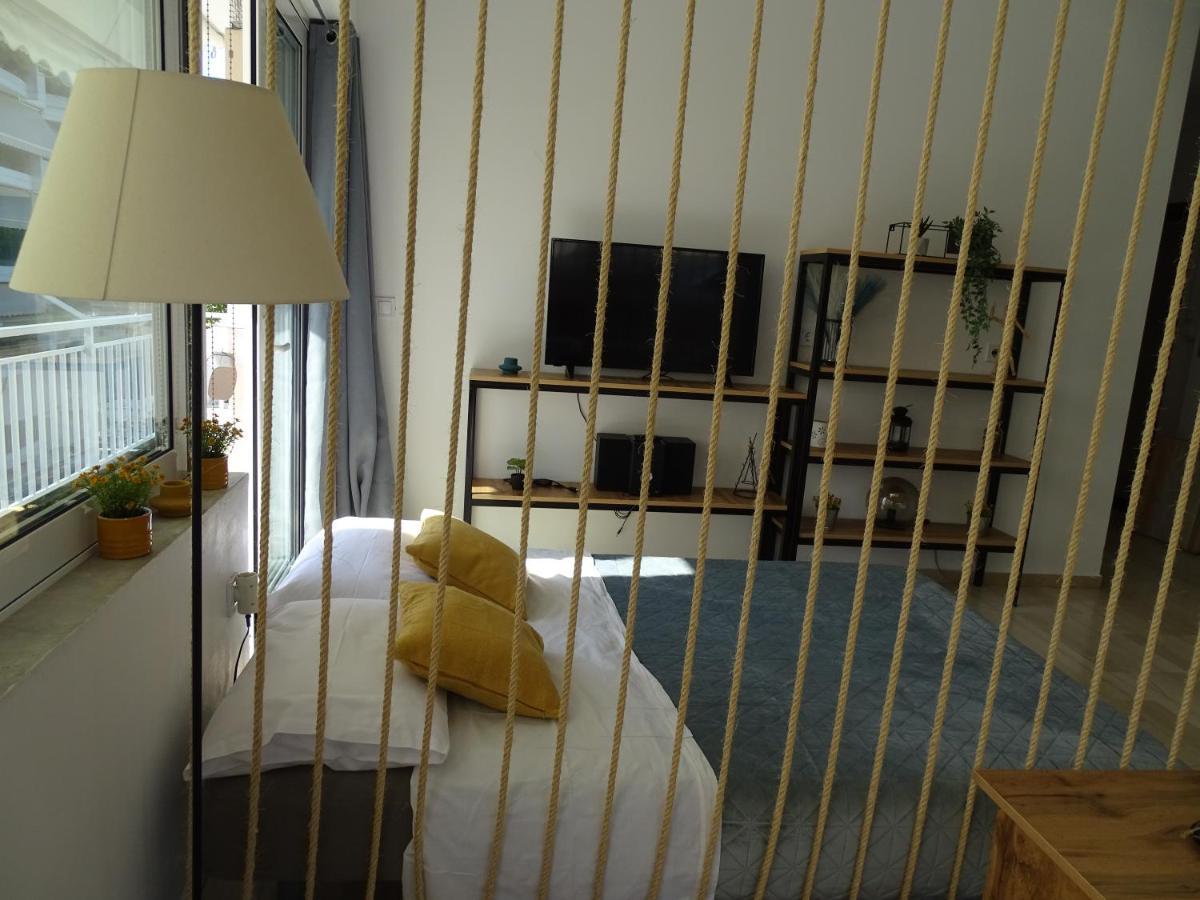 Zeus Bright & New Apartment - 25' Walk To The Acropolis أثينا المظهر الخارجي الصورة
